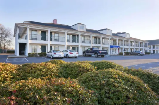 Baymont by Wyndham Gaffney