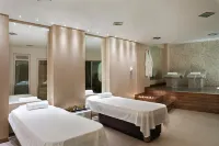 Ramada Plaza by Wyndham Thraki - spa