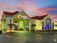 Comfort Inn Sandusky - parking