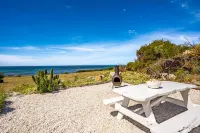 Saltwater - Absolute Oceanfront, Hot Tubs, Sauna, Fire Pits - Homestays