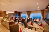 Novotel Visakhapatnam Varun Beach - breakfast