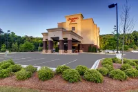 Hampton Inn Birmingham/Leeds Hoteles cerca de The Livery