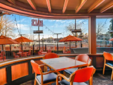 Days Inn by Wyndham Victoria on the Harbour Hotels in Victoria