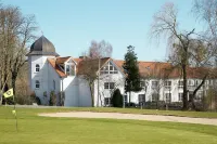 Van der Valk Golfhotel Serrahn - Adult Only Hotel di Dobbin-Linstow