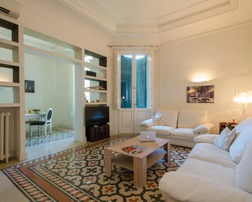 Bea Suites Luxury Rooms Hotels near Piper Club