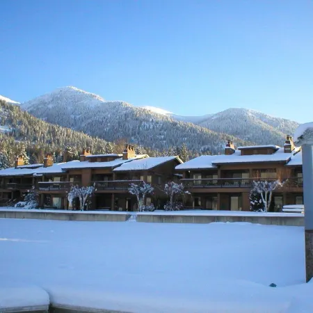 Pend Oreille Shores Resort