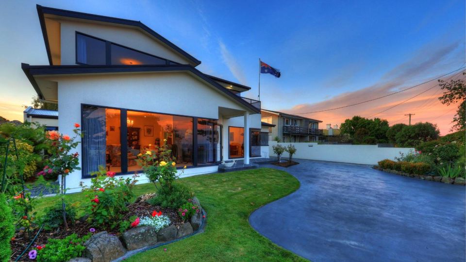 Birchwood, Devonport Self-Contained Self Catering Accommodation