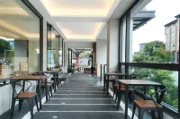 Gamalan FL Spring Hotel