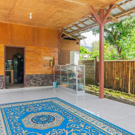 Puncak Rinjani Lodge
