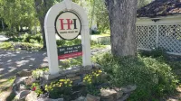 Hawks House Inn