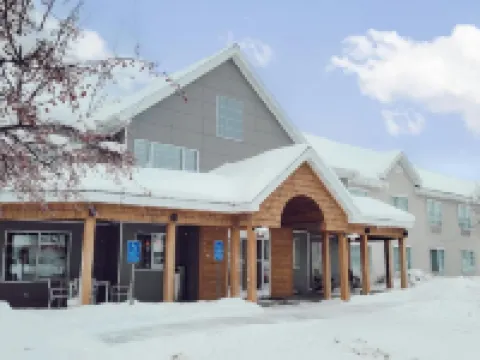 Country Inn & Suites by Radisson, Detroit Lakes, MN Hotels in Becker County