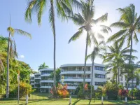 Roydon Beachfront Apartments Hotels in Trinity Beach