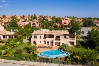Amendoeira Golf Resort - Pools