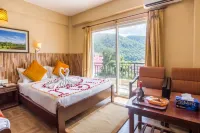 Pokhara Crown Plaza - Bintang 4