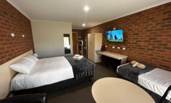 Balranald Colony Inn Motel - Housity