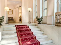 Hotel la Fortezza Hotels near Gucci Garden