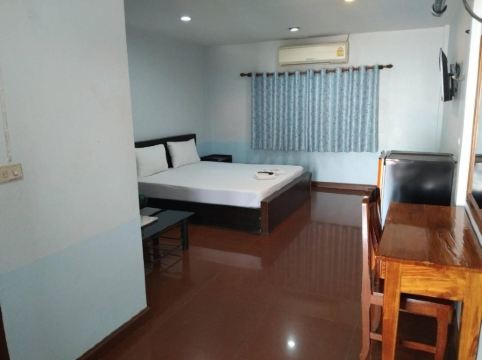 โรงแรมโกลเด้นอินน์