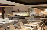 Hotel Brisamar Suites - Breakfast