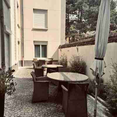 Logis Hôtel Saint-Martin Hotel Exterior