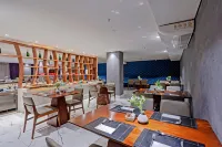 布魯特斯拉維耶羅飯店 - 早餐
