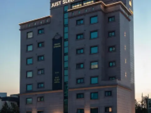 Just Sleep Cheonan Station Hotels in Cheonan-si