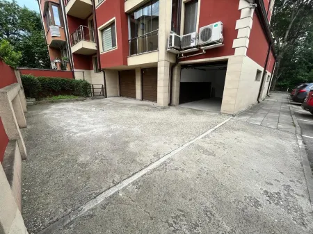 Madrid 2Bdr w Parking Spot Near Metro, Serdika Mall