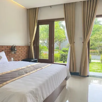 An Nam Huế Homestay & Restaurant ロイヤル・トゥームズ周辺のホテル