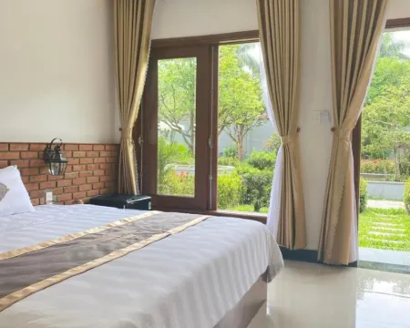 An Nam Huế Homestay & Restaurant Hotels in Huong Thuy