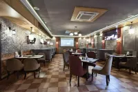 โรงแรมเมกาโพลิส - พร้อมอาหารเช้า
