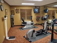 Hampton Inn & Suites Red Bluff - Gym