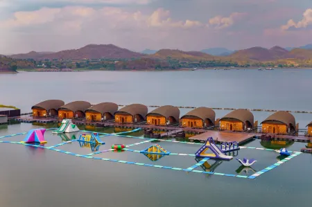 Leaf Lake Kan Resort Отели в г. Сисават