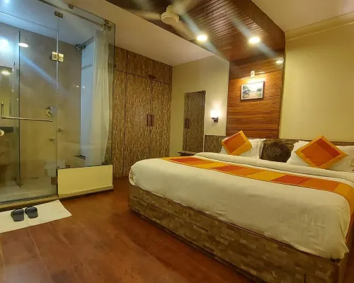 Shaleen Elegance Homestay Near Nakki Lake โรงแรมในเมาท์ อาบู