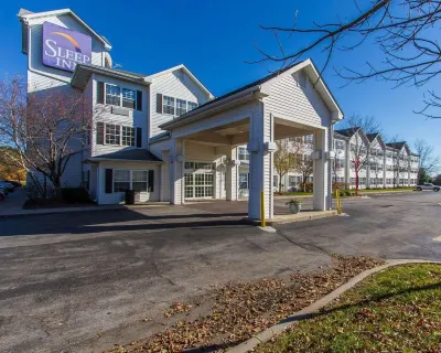 Revel Hotel des Moines Urbandale, Tapestry Collection by Hilton Отели рядом с достопримечательностью «Тимберлин Восток Опен Спейс»