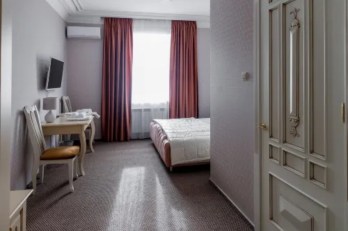 Afiny Hotel