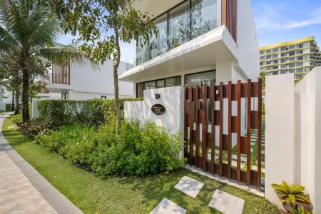 Aqua Vista Hoi An Villas Отели рядом с достопримечательностью «Montgomerie Links»