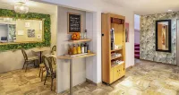 Ostal Pau Universite, Sure Hotel Collection by Best Western Hotel a Pau