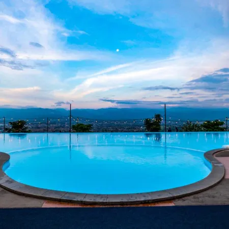Bukit Indah Doda Hotel & Resorts