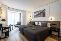 Hotel Conqueridor - โรงแรมราคาถูก