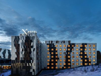 X Hotel