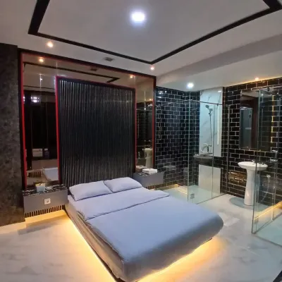TONSON HOTEL โรงแรมใกล้ศูนย์การค้า Gandaria City