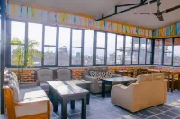 Roamers Inn - Hostel - 2-Star