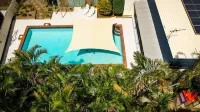 Bundaberg Park Village - Swimmingpools