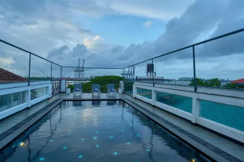 The Old Court House by Abad - Rooftop Pools
