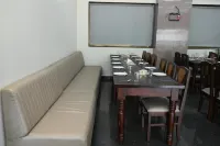 Hotel Rahi Inn - فطور
