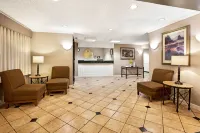 La Quinta Inn by Wyndham Detroit Canton Hotels in Canton