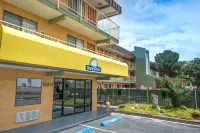 Days Inn by Wyndham El Paso Airport East Hotel di El Paso
