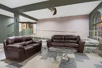 Super 8 by Wyndham Kansas City Hotels in Gladstone