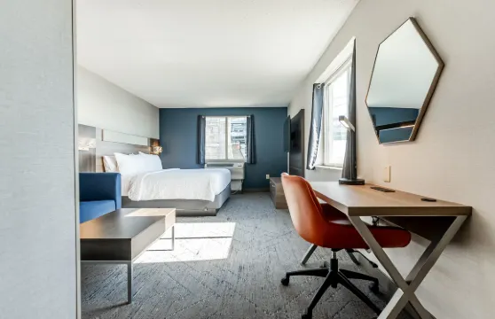 費城中心河濱區智選假日酒店