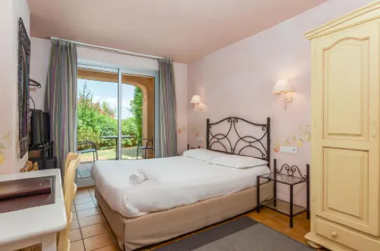 普羅旺斯城堡酒店 瓦爾邦訥酒店