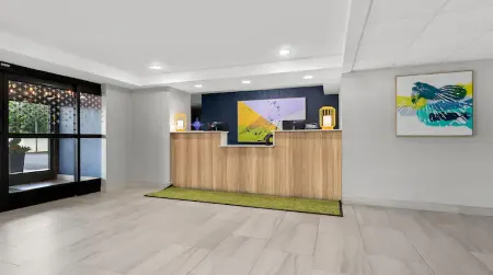 Spark by Hilton Biloxi Ocean Springs